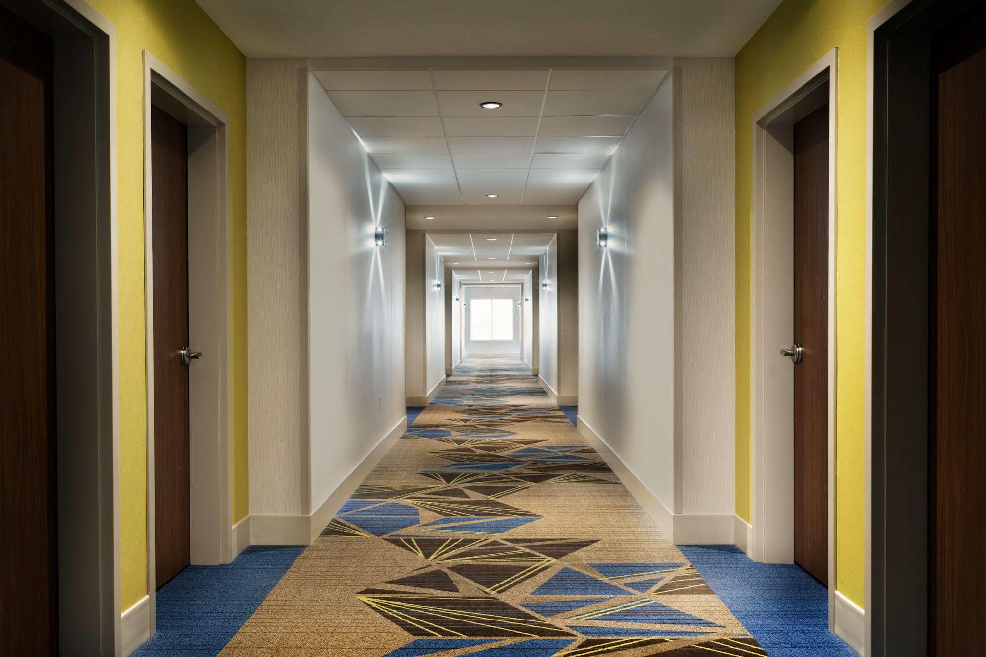 Hotel Express & - Cincinnati South - By Ihg