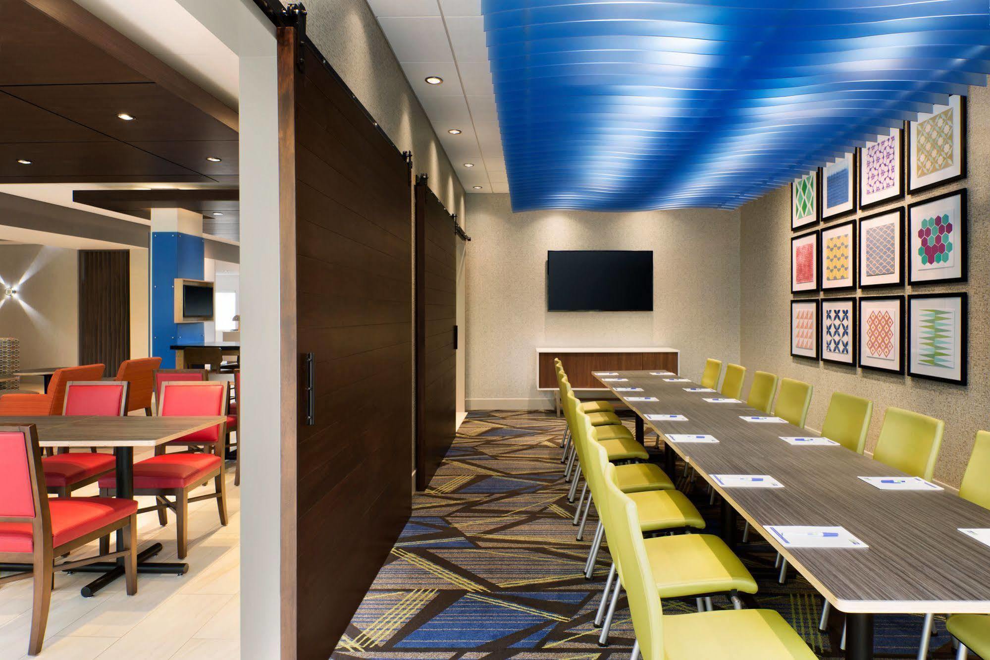 Express & - Cincinnati South - By Ihg Hotel